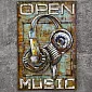 3D metalo meno kūrinys „Mikrofonas ir ausinės atvira muzika“, matmenys 60x90 cm