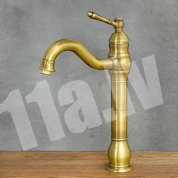 Retro stiliaus statomas praustuvo maišytuvas iš paauksuoto žalvario su nušiurusiu efektu, aukštis 330 mm, snapelio ilgis 170 mm