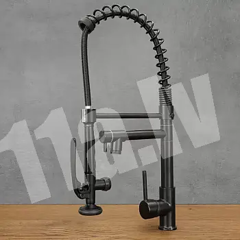 Tööstuslikus stiilis messingist köögisegisti 360 kraadi pööratava tilaga, kõrgus 52 cm, tila pikkus 20 cm, must värv, matt