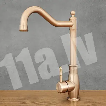 Retro stila izlietnes jaucējkrāns izgatavots no nerūsējošā tērauda, antīka misiņa krāsa, augstums 33 cm, izteka garums 18 cm, ar aeratoru