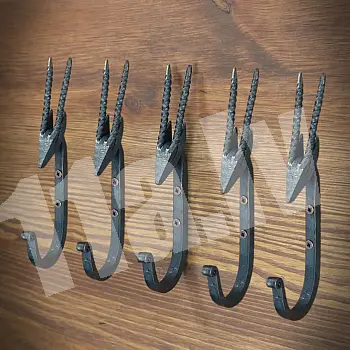 Clothes hanger set 5 pcs., forged metal, Gazella, height 15 cm