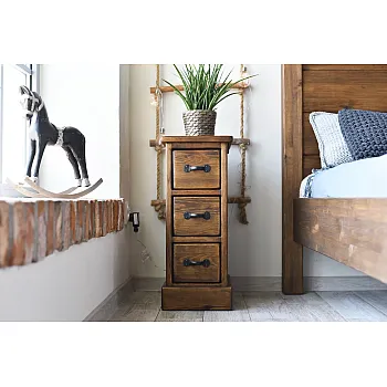 Masīvkoka naktsgaldiņš no priedes, tumši brūnā krāsā, augstums 69 cm, platums 29 cm, dziļums 40 cm, komplektā 2 gab