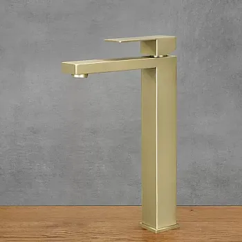 Minimalistlik roostevabast terasest segisti matt antiikmessingvärviga, kõrgus 30,5 cm, tila pikkus 14 cm