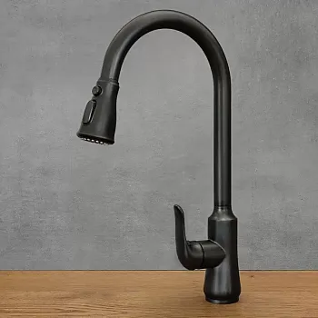 Musta värvi roostevabast terasest väljatõmmatava tilaga kraan, kõrgus 46 cm, tila pikkus 17,5 cm