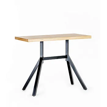 Augstas klases zema augstuma metāla galda kāja, izgatavota no tērauda, augstums 60 cm, apakšas izmēri 43x85, melnā vai baltā krāsā, paredzēta galda virsmām līdz 160x80 cm