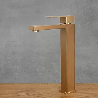 Minimalistinis antikvarinės bronzos spalvos nerūdijančio plieno maišytuvas, aukštis 30,5 cm, snapelio ilgis 14 cm