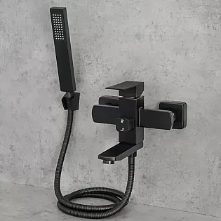 Moodsa välimusega seinale paigaldatav vannisegisti dušitoruga, kõrgus 15 cm, laius 20 cm, värvus must, viimistlus harjatud
