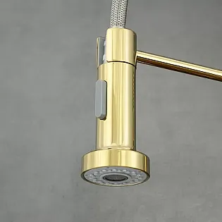 Tööstuslikus stiilis messingist köögisegisti 360 kraadi pööratava tilaga, kõrgus 47 cm, tila pikkus 18 cm, antiikkuld, poleeritud
