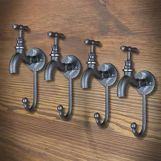 Vintage tööstuslikud kraani seinakonksud komplektis 4, malmist veekraani disainiga konksud kõrgus 19 cm, töötlemata viimistlus