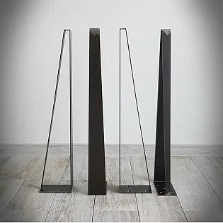 Dailiai atrodanti metalinė stalo koja Strėlė iš plieno, aukštis 71 cm, rinkinys iš 4 kojų