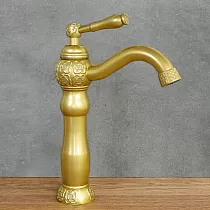 Retro stila izlietnes jaucējkrāns izgatavots no misiņa satīna antīkā misiņa krāsā, augstums 30 cm, izteka garums 15 cm