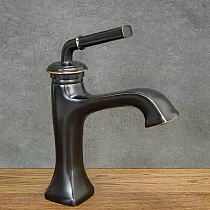 Retro stiliaus juodas praustuvo maišytuvas, maišytuvas pagamintas iš žalvario su nušiurusiu efektu, aukštis 25,5 cm, snapelio ilgis 13 cm
