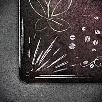 Dekoratyvinė metalinė sieninė lėkštė, AMERICANO COFFEE, 30x20 cm