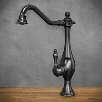 Juodos spalvos žalvarinis kriauklės maišytuvas, aukštis 36 cm, snapelio ilgis 22,5 cm