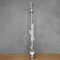 Modernus pramoninio stiliaus virtuvės maišytuvas iš žalvario su 360 laipsnių pasukamu snapeliu, aukštis 47 cm, snapelio ilgis 18 cm, chromo arba juodos spalvos