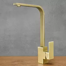 Moodne minimalistlik roostevabast terasest segisti, kõrgus 35,2 cm, tila pikkus 19,5 cm, värvus matt antiikmessing