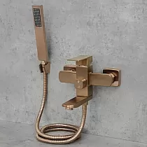 Modernios išvaizdos sieninis vonios maišytuvas, aukštis 15 cm, plotis 20 cm, rožinio aukso žalvario spalvos, šlifuota apdaila