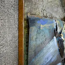 3D metallist seinakunst, metallist kujutis Vana propelleriga lennuk, mõõdud 140x70 cm