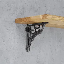 Dekoratīvie tērauda plauktu turētāji Gravējums, 13x13 cm komplektā divi gab.
