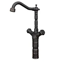 Mustast messingist seisev valamusegisti, kõrgus 39 cm, tila pikkus 18,5 cm