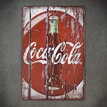 Dekoratyvinis sienos ženklas su tekstu &amp;amp;quot;Coca-cola&amp;amp;quot; ir su buteliu, atrodo kaip sena mediena, is plieno, matmenys 20x30 cm