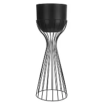 Vidutinio aukščio plieninis gėlių stovas iš juodos spalvos lenktų strypų ir juodo plastikinio vazono, aukštis 55 cm, plotis 20 cm